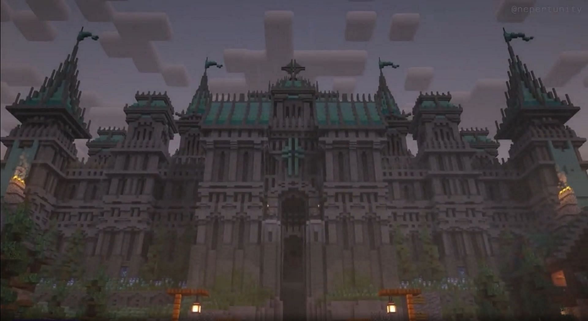 The Gothic castle in the blocky world (Image via Reddit/Disastrous_Client_68 || Mojang Studios)